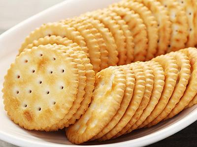 Machine de fabrication de biscuit, biscuit dur