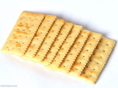 Machine de fabrication de biscuit, machine polyvalente