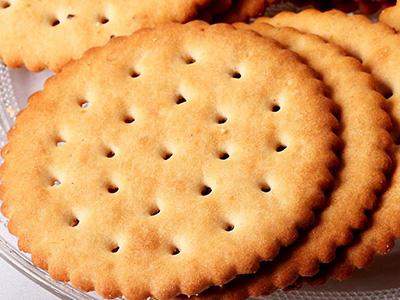 Machine de fabrication de biscuit, machine polyvalente